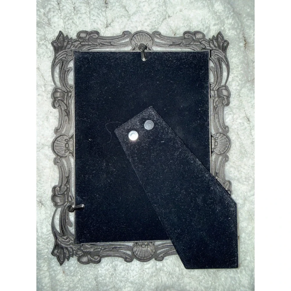 Forget-Me-Not Fine Metal Ornate Scrollwork 5x7 Picture Frame Pewter Tone Vintage